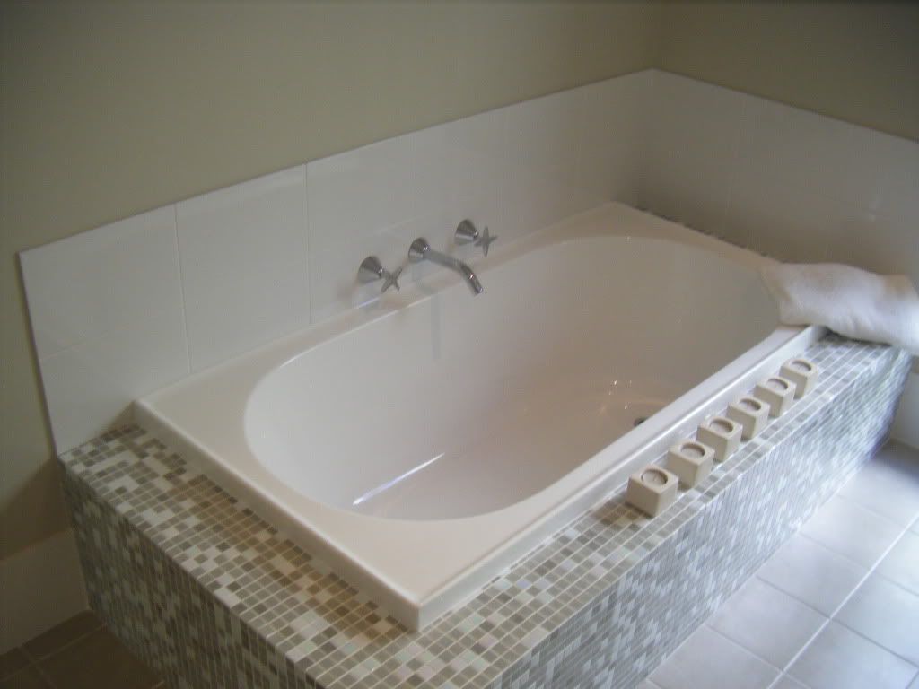 Glass mosaic tiling to bath hob • Home Renovation & Building Forum